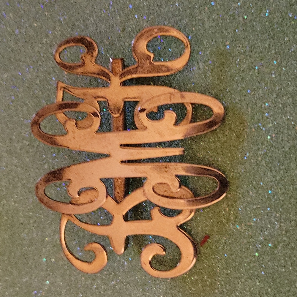 Brooch